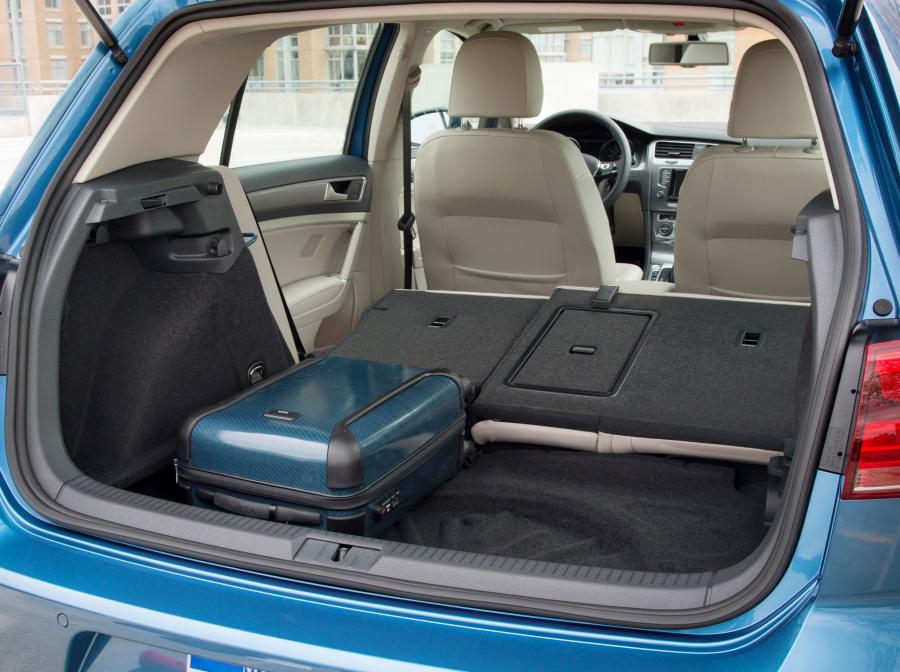  Volkswagen e-Golf 2015 года  (US) (фото 4 из 19)
